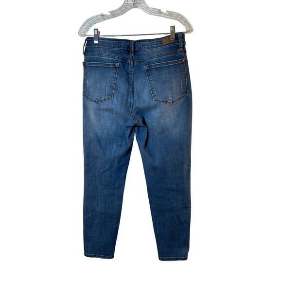 JUDY BLUE Women’s Distressed Relaxed Fit Jeans / Size: 30 - Picture 2 of 10